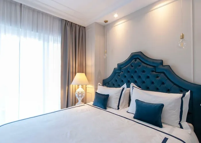 Nouvelle Maison Rome Luxury Palace